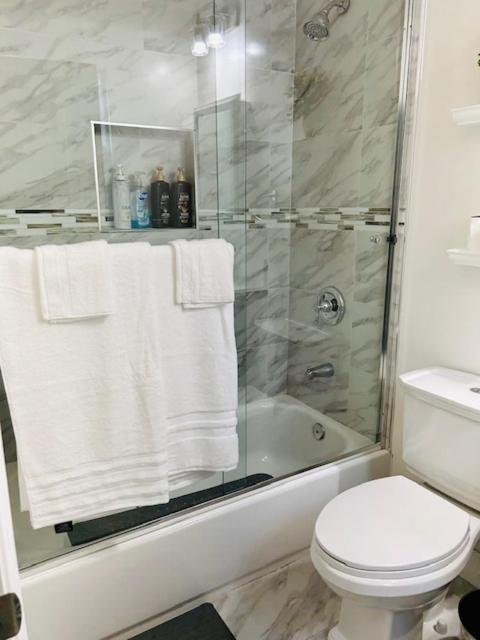 Gated Contemporary 3 Bedroom - 2 Bathroom Home In South La Plus Parking Los Angeles Luaran gambar
